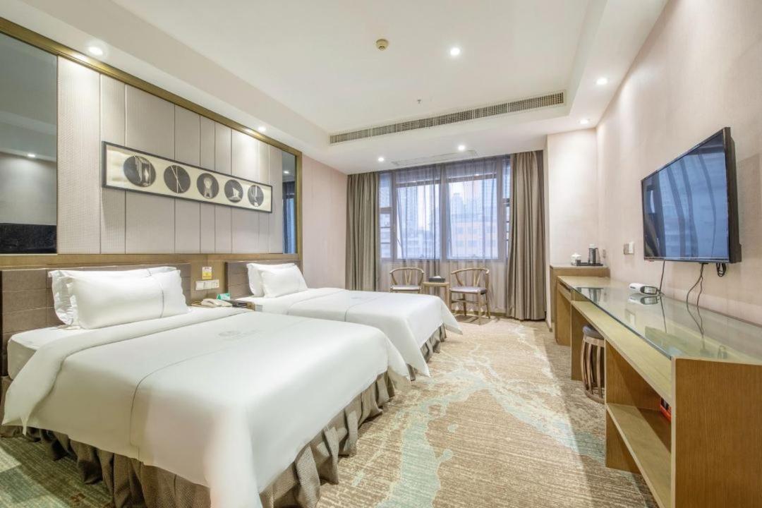 Lnsail Hotel Shenzhen Luohu Port Railway Station ภายนอก รูปภาพ