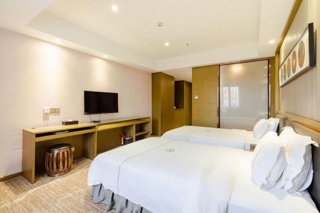 Lnsail Hotel Shenzhen Luohu Port Railway Station ภายนอก รูปภาพ
