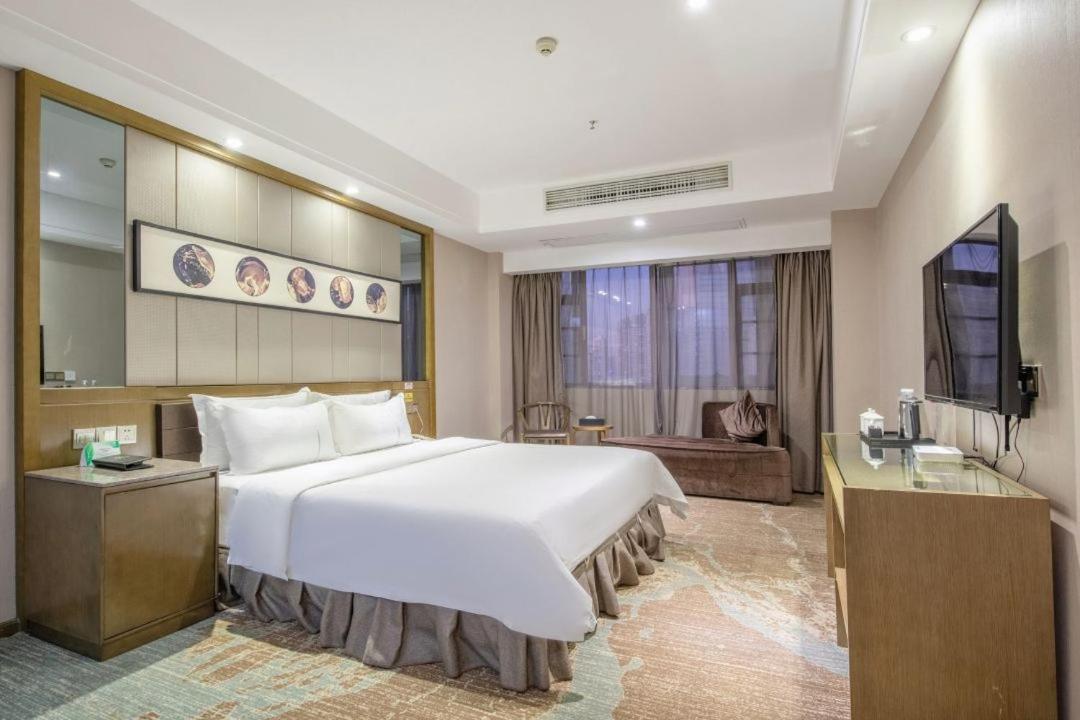 Lnsail Hotel Shenzhen Luohu Port Railway Station ภายนอก รูปภาพ