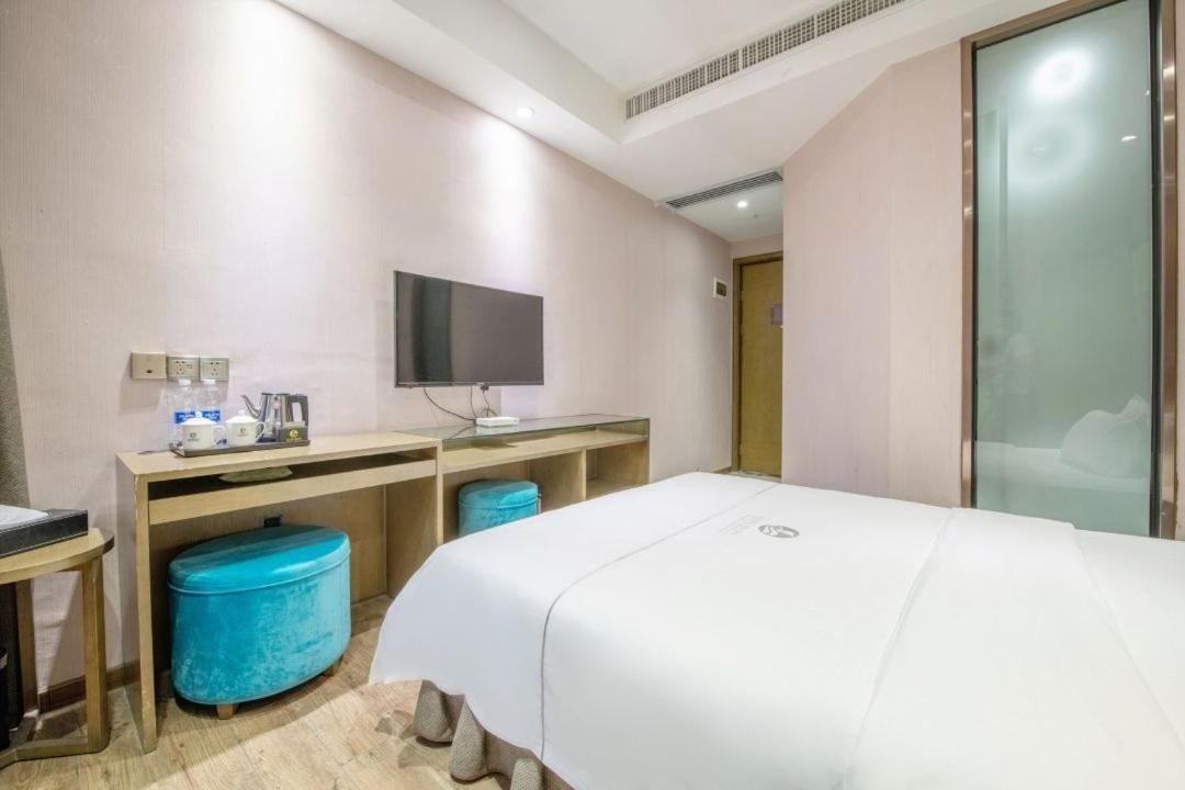 Lnsail Hotel Shenzhen Luohu Port Railway Station ภายนอก รูปภาพ