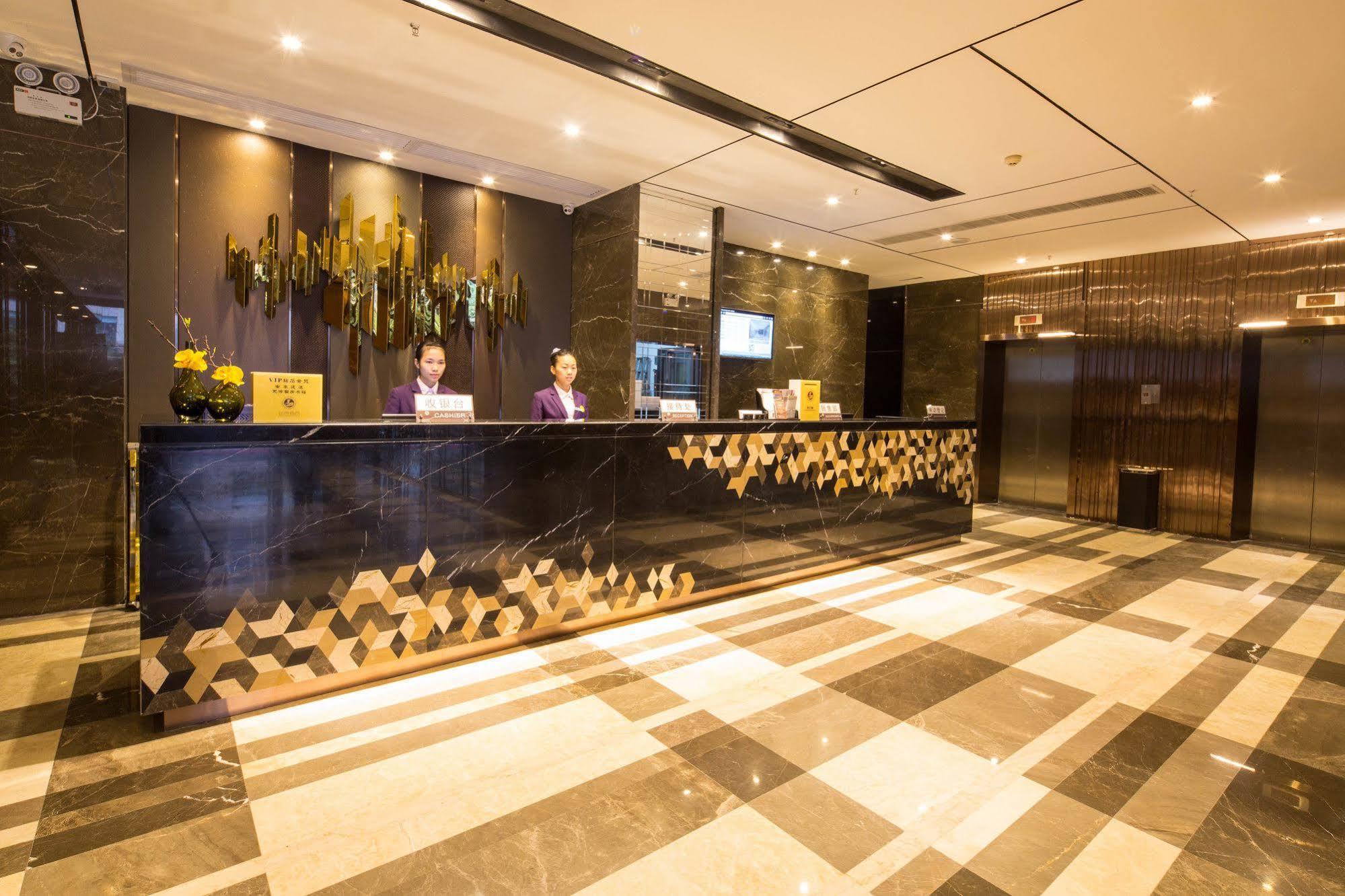 Lnsail Hotel Shenzhen Luohu Port Railway Station ภายนอก รูปภาพ
