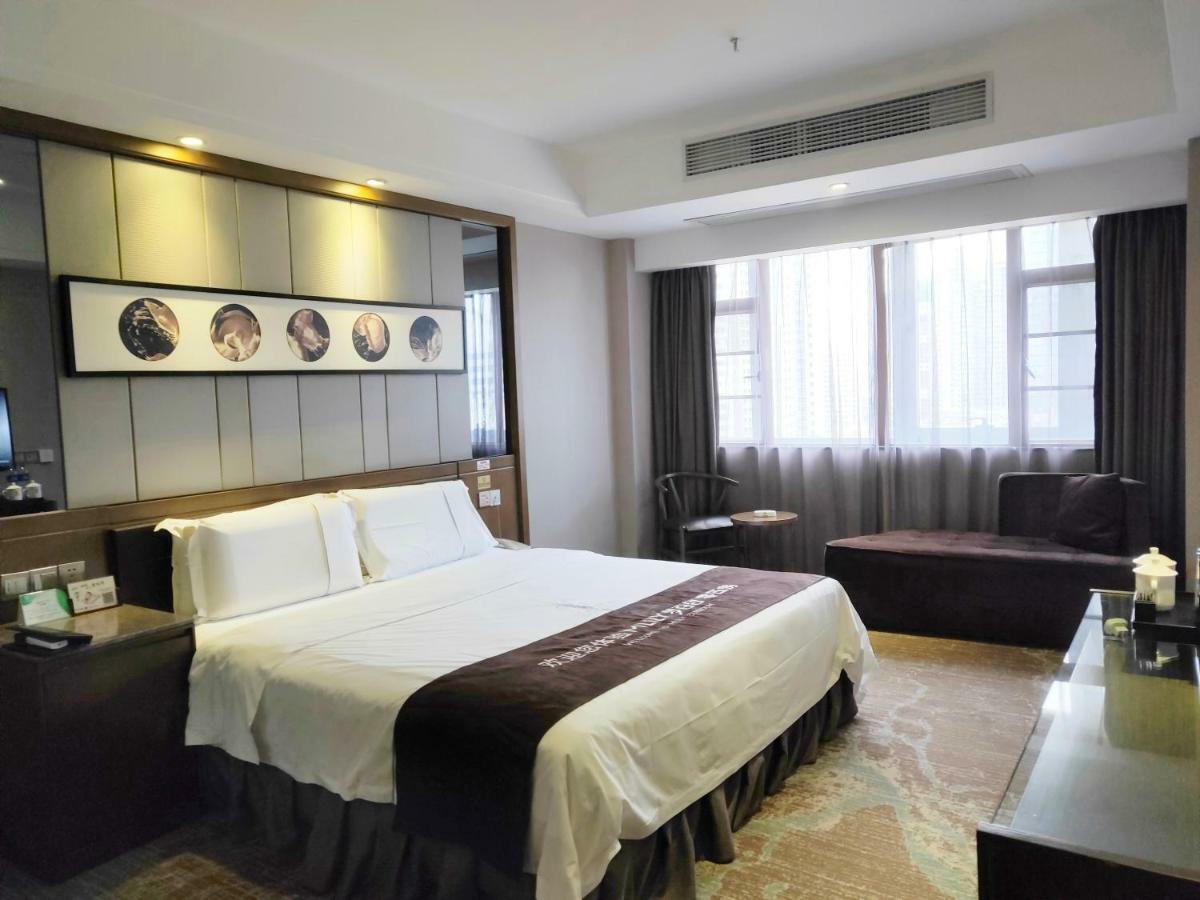 Lnsail Hotel Shenzhen Luohu Port Railway Station ภายนอก รูปภาพ