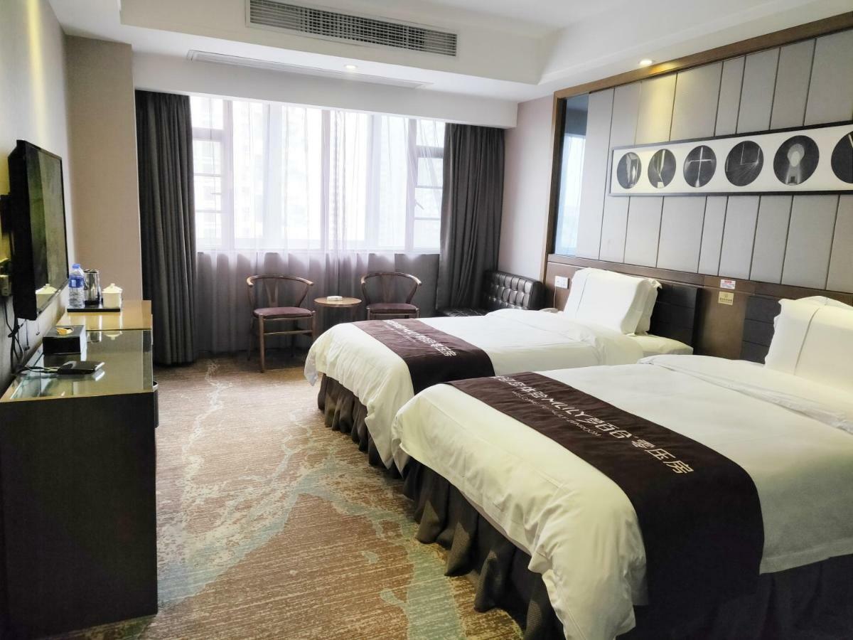 Lnsail Hotel Shenzhen Luohu Port Railway Station ภายนอก รูปภาพ